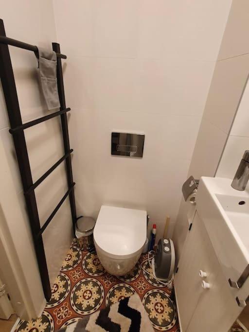 Stylish Apartment In Old Town Riga Esterno foto